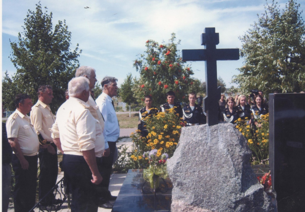 Аллея Славы на городском кладбище г. Белгорода